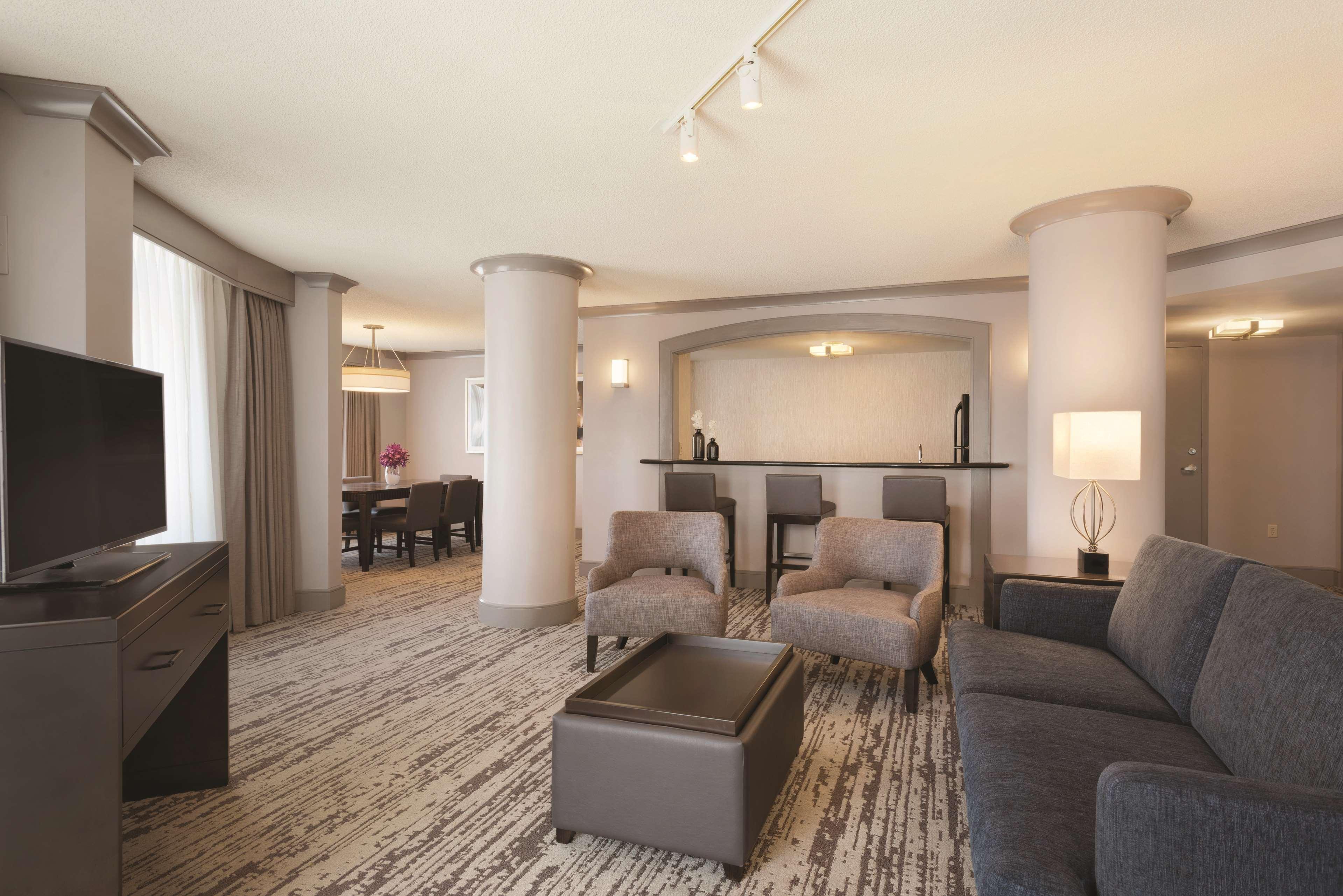Embassy Suites By Hilton Atlanta At Centennial Olympic Park Экстерьер фото