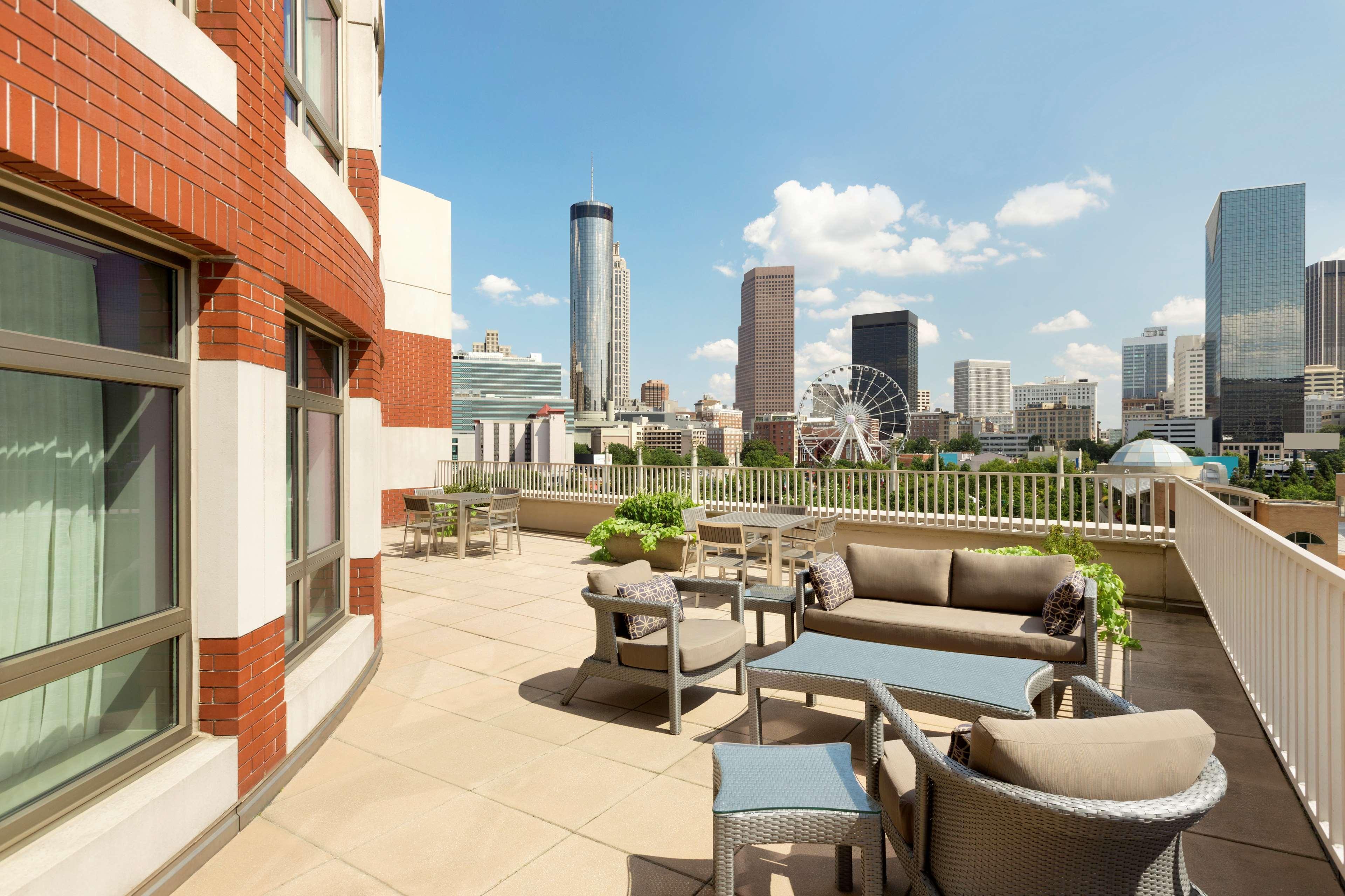 Embassy Suites By Hilton Atlanta At Centennial Olympic Park Экстерьер фото