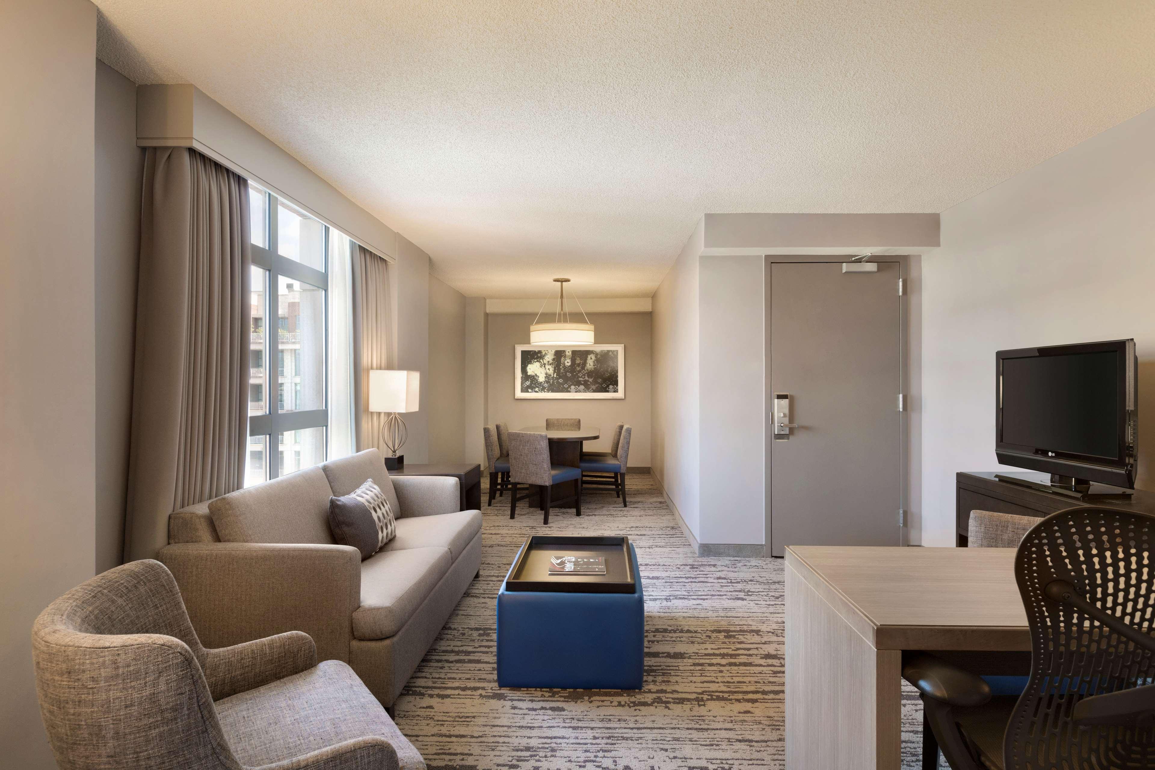 Embassy Suites By Hilton Atlanta At Centennial Olympic Park Экстерьер фото