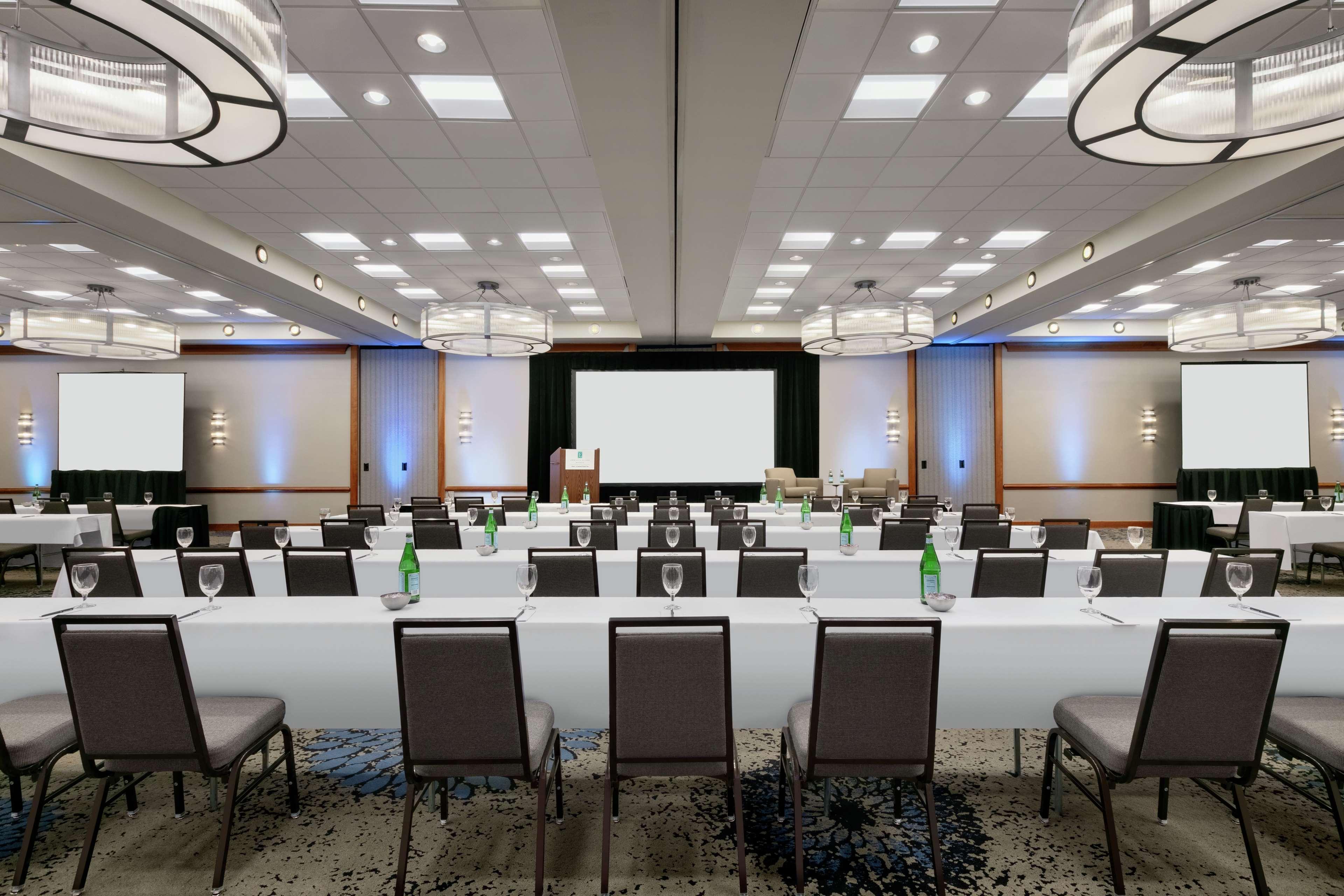 Embassy Suites By Hilton Atlanta At Centennial Olympic Park Экстерьер фото