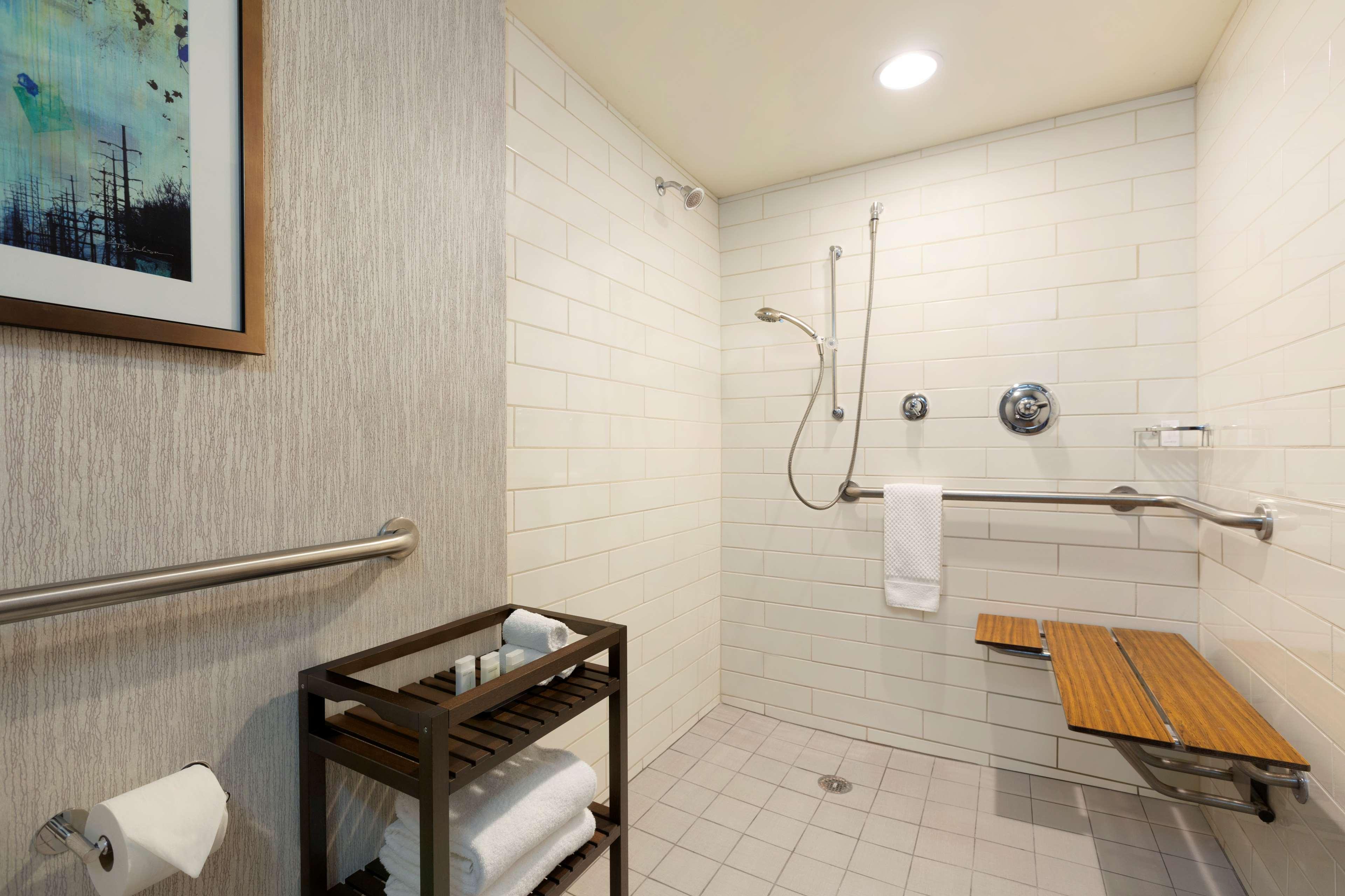 Embassy Suites By Hilton Atlanta At Centennial Olympic Park Экстерьер фото