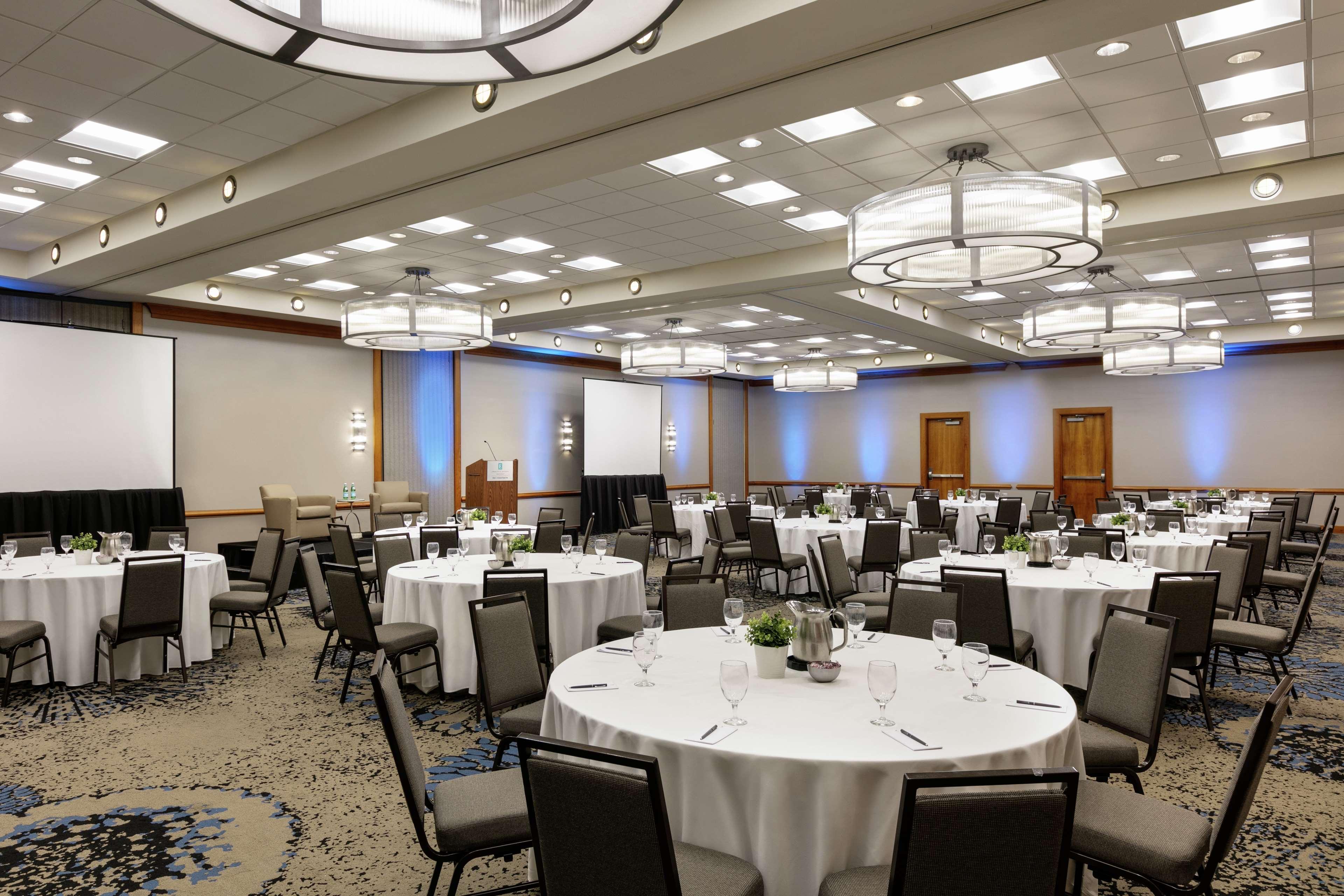 Embassy Suites By Hilton Atlanta At Centennial Olympic Park Экстерьер фото