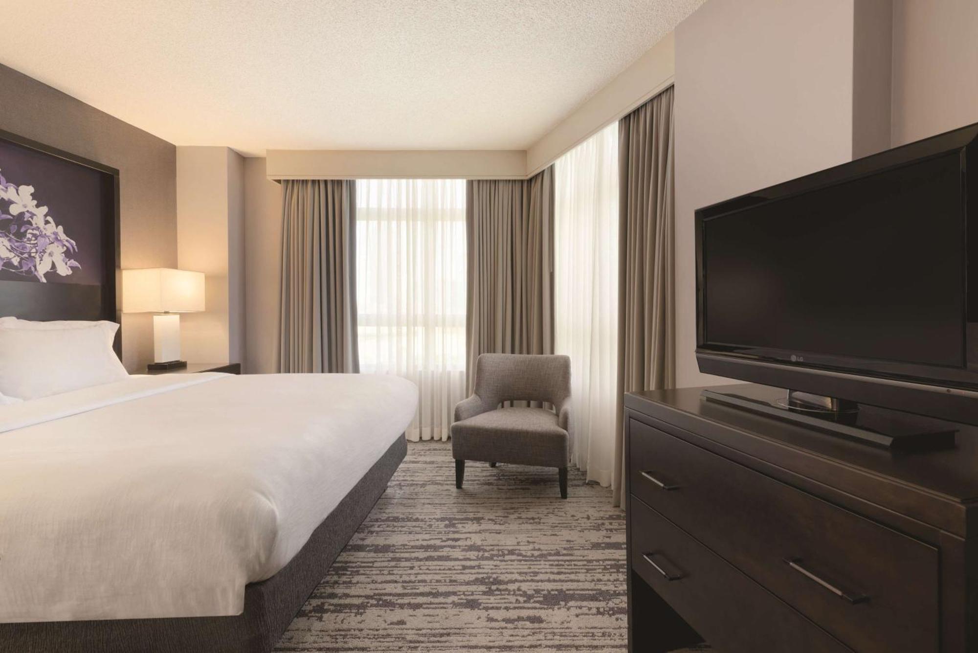 Embassy Suites By Hilton Atlanta At Centennial Olympic Park Экстерьер фото