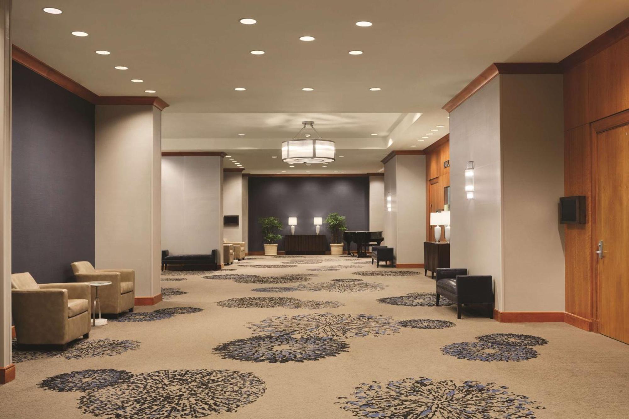 Embassy Suites By Hilton Atlanta At Centennial Olympic Park Экстерьер фото