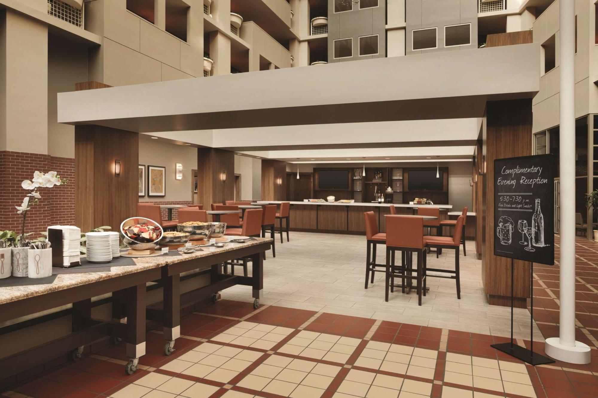 Embassy Suites By Hilton Atlanta At Centennial Olympic Park Экстерьер фото